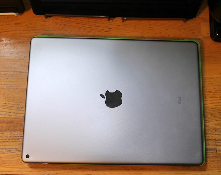 2台目のApple-iPad-Pro-12.9インチ-Wi-Fi-(ML0F2J-A)-32GBの中古を買った1.jpg