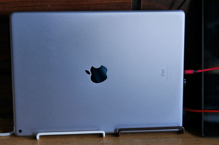 Apple-iPad-Pro-12.9インチ-Wi-Fi-(ML0F2JA)-32GBの中古を買った2.jpg