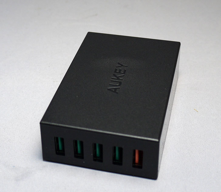 Aukey-PA-T15-USB-ACアダプター-55.5W-5ポートを買った1.jpg