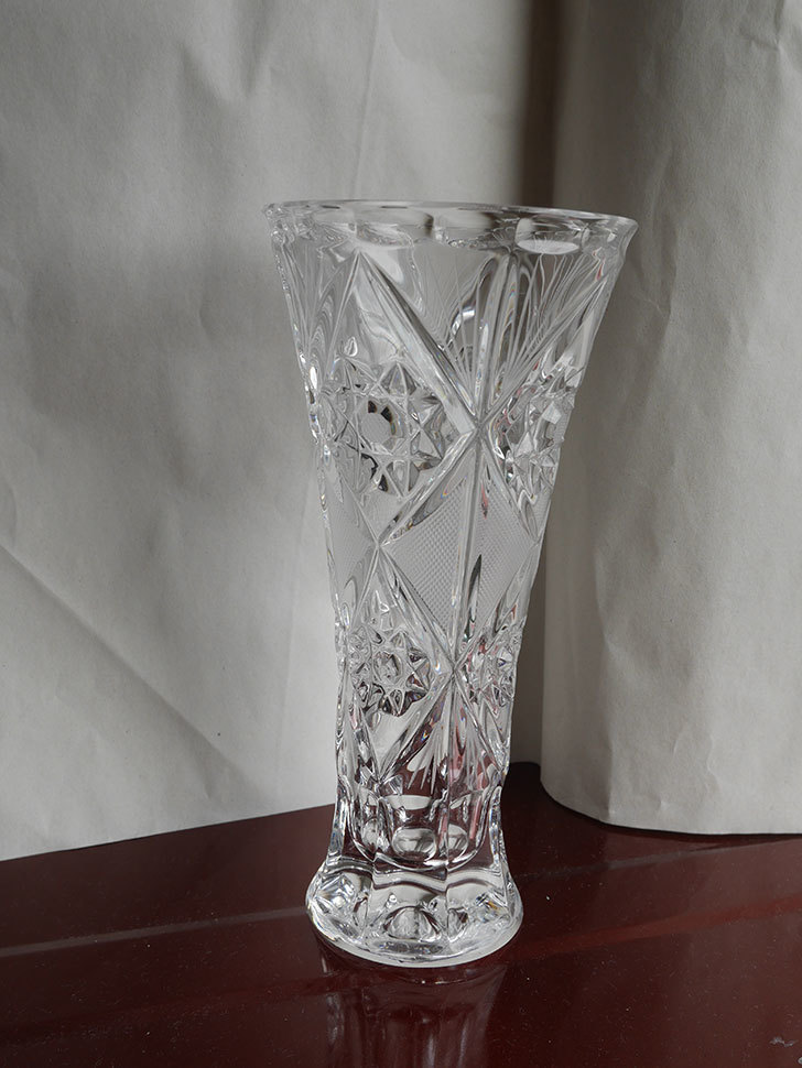 BOHEMIA CRYSTALの花瓶を買った。2022年-0007.jpg