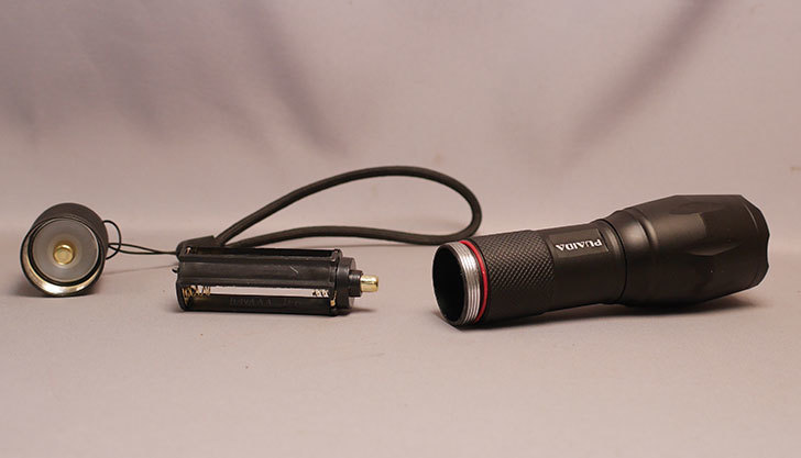 CyberMonday-セールでPUAIDA-LED懐中電灯-1200ルーメン-小型-2個セットを買った7.jpg