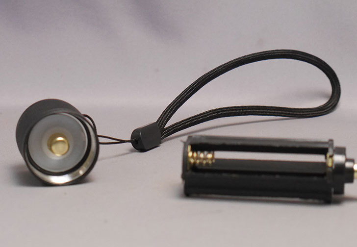 CyberMonday-セールでPUAIDA-LED懐中電灯-1200ルーメン-小型-2個セットを買った9.jpg