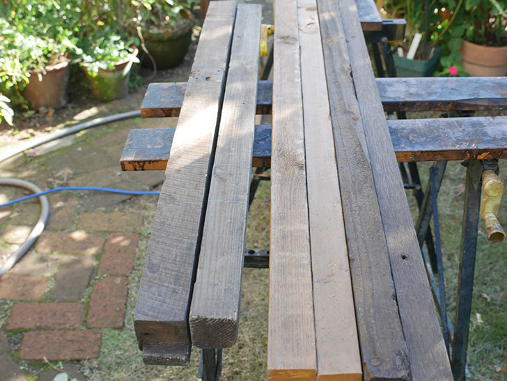 ツルバラ用の木材フェンスの補強(2)。玄関側の補強。2021年-024.jpg