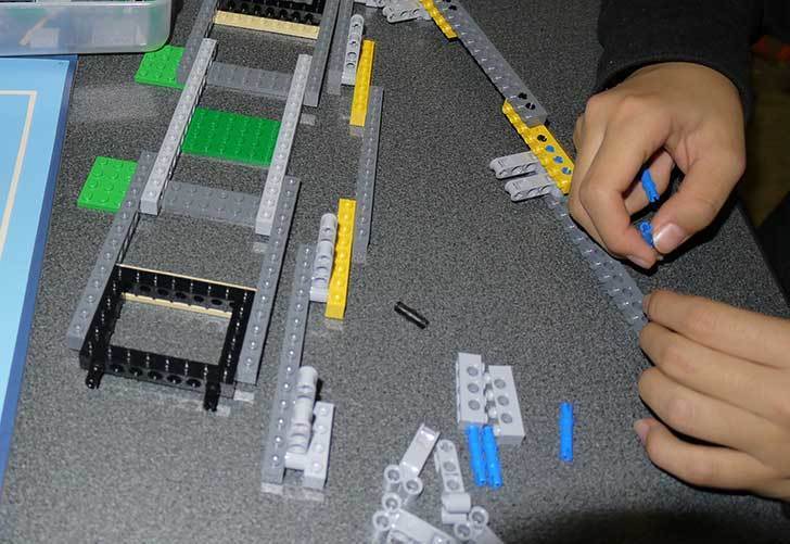 LEGO-10247-Ferris-Wheel-観覧車を作りはじめた1-10.jpg
