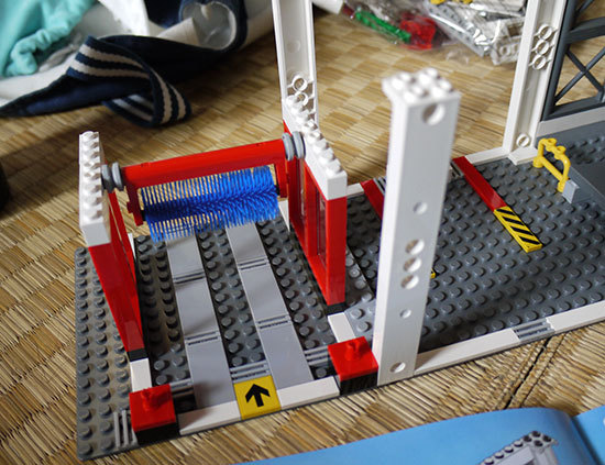 LEGO-4207-パーキングを作った11.jpg