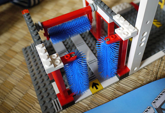 LEGO-4207-パーキングを作った12.jpg
