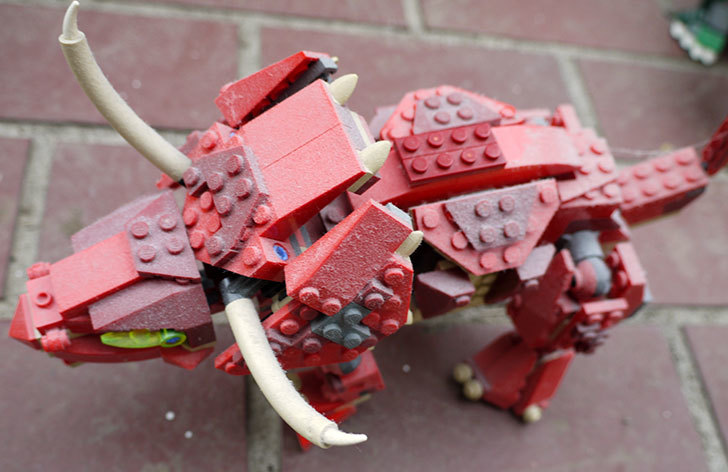 LEGO-4892-トリケラトプスの掃除をした2.jpg