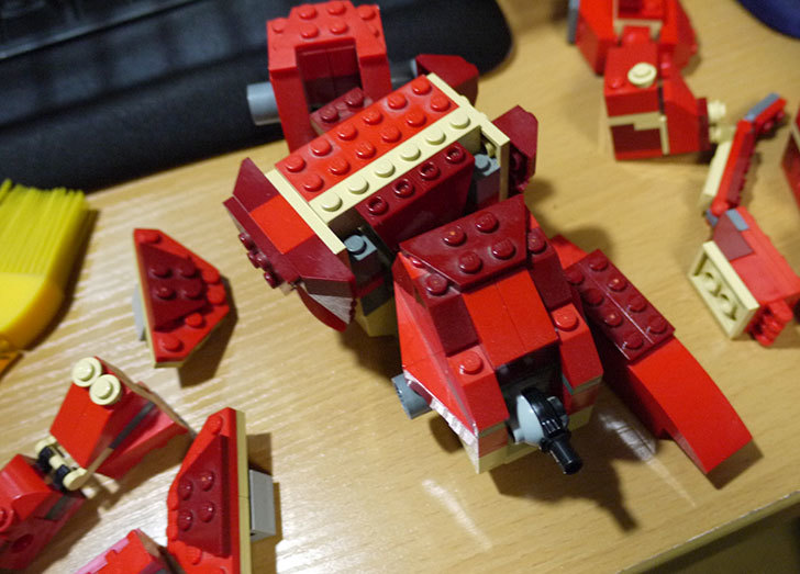 LEGO-4892-トリケラトプスの掃除をした20.jpg