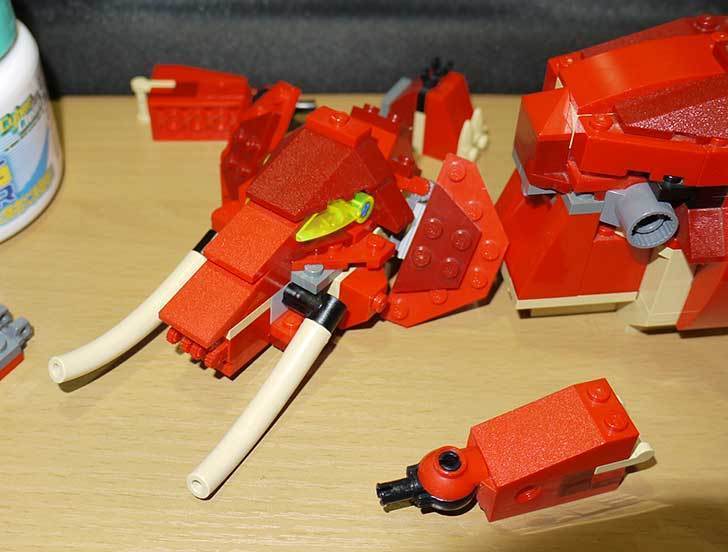 LEGO-4892-トリケラトプスの組み替えマンモスの掃除をした10.jpg