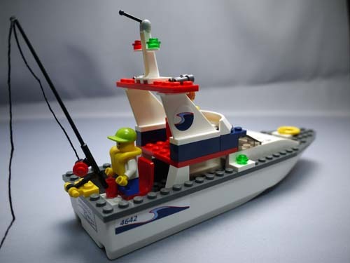 LEGO 4642 フィッシングボート 13.jpg