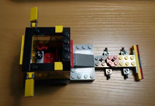LEGO 4643 パワーボート・キャリアカー作成7.jpg