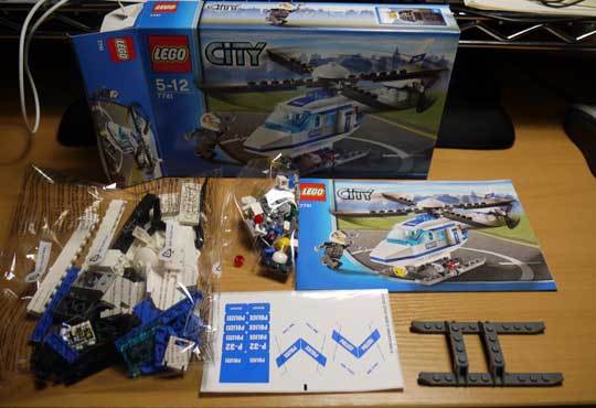 LEGO 7741 警察ヘリコプター作成2.jpg