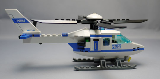 LEGO 7741 警察ヘリコプター作成9.jpg