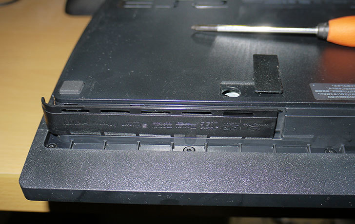 PS3-CECH-3000AのHDDをTOSHIBA-2.5インチHDD-MQ01ABD100に交換をした11.jpg