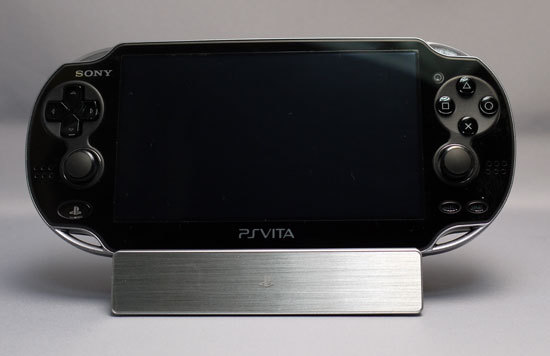 PlayStation Vita用クレードル PCH-ZCL1J 4.jpg