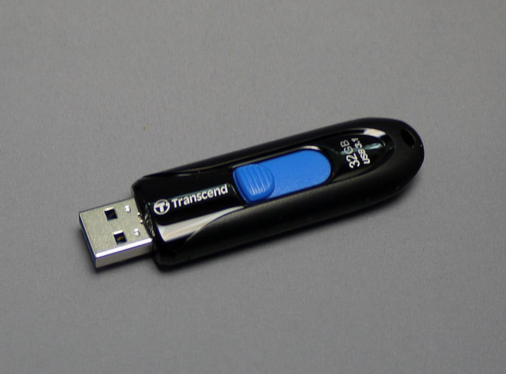 Transcend-USBメモリ-TS32GJF790KPE-(FFP)を買った1.jpg